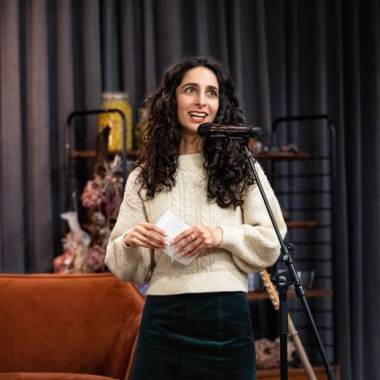  Mina                                                Etemad 